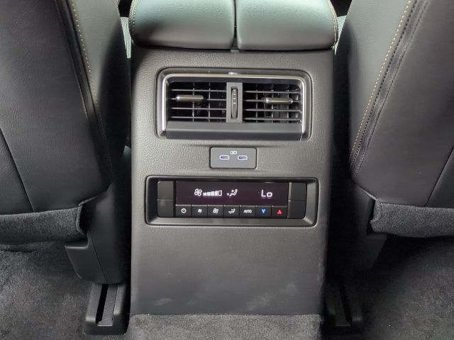 2025 Mazda CX-70 3.3 Turbo Preferred photo 10
