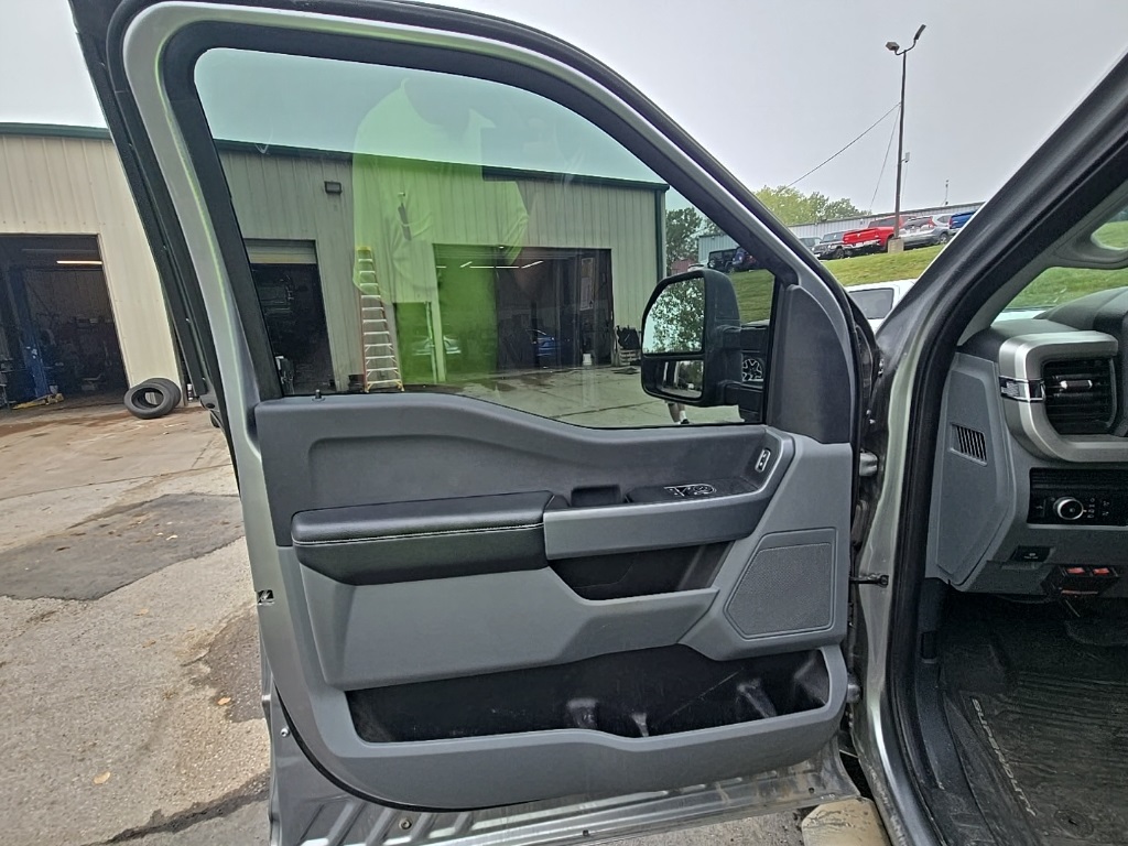 2024 Ford F-350 photo 18