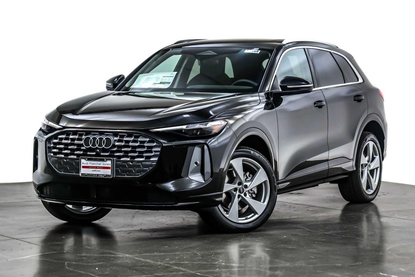 2025 Audi New Q5 Premium Plus's photo