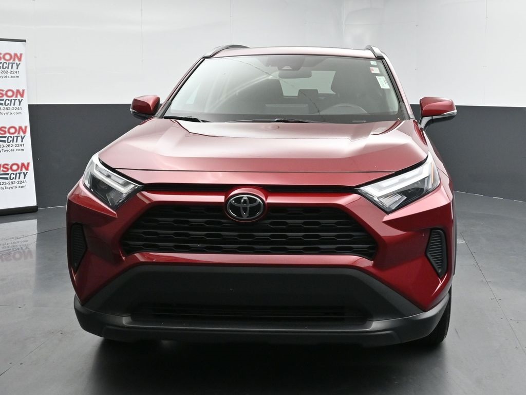 2023 Toyota RAV4 XLE photo 2