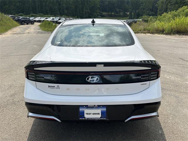 2025 Hyundai Sonata Hybrid SEL photo 4