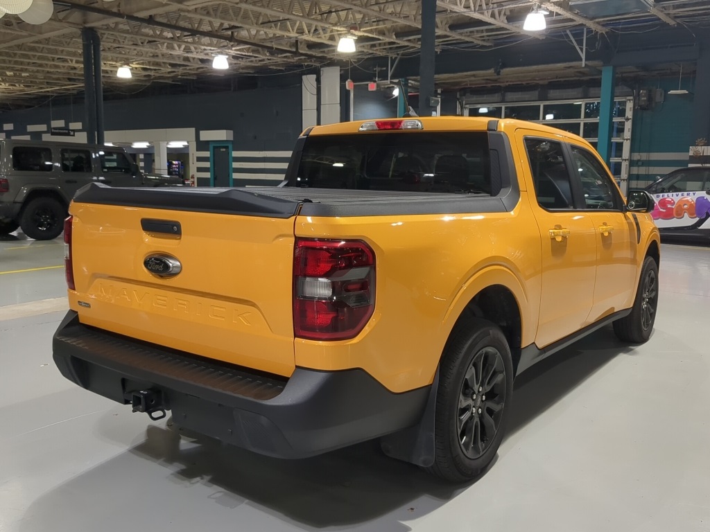 2023 Ford Maverick Lariat photo 5