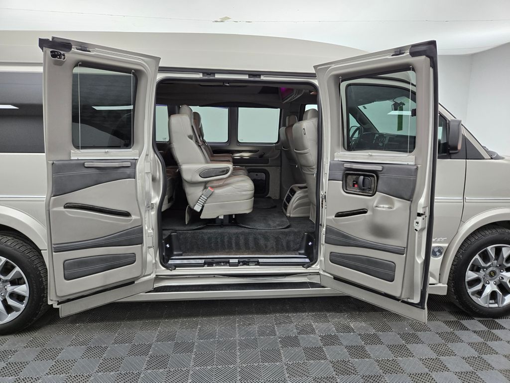 2023 Chevrolet Express photo 38