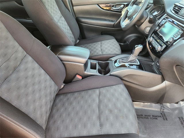 2019 Nissan Rogue Sport SV photo 14