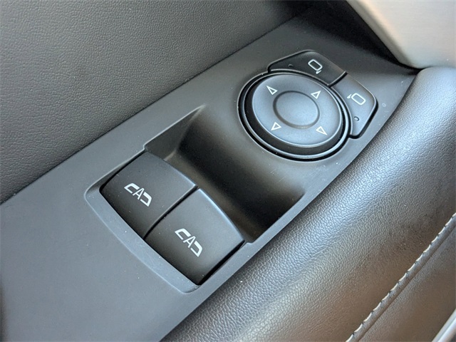 2017 Chevrolet Camaro 2SS photo 24