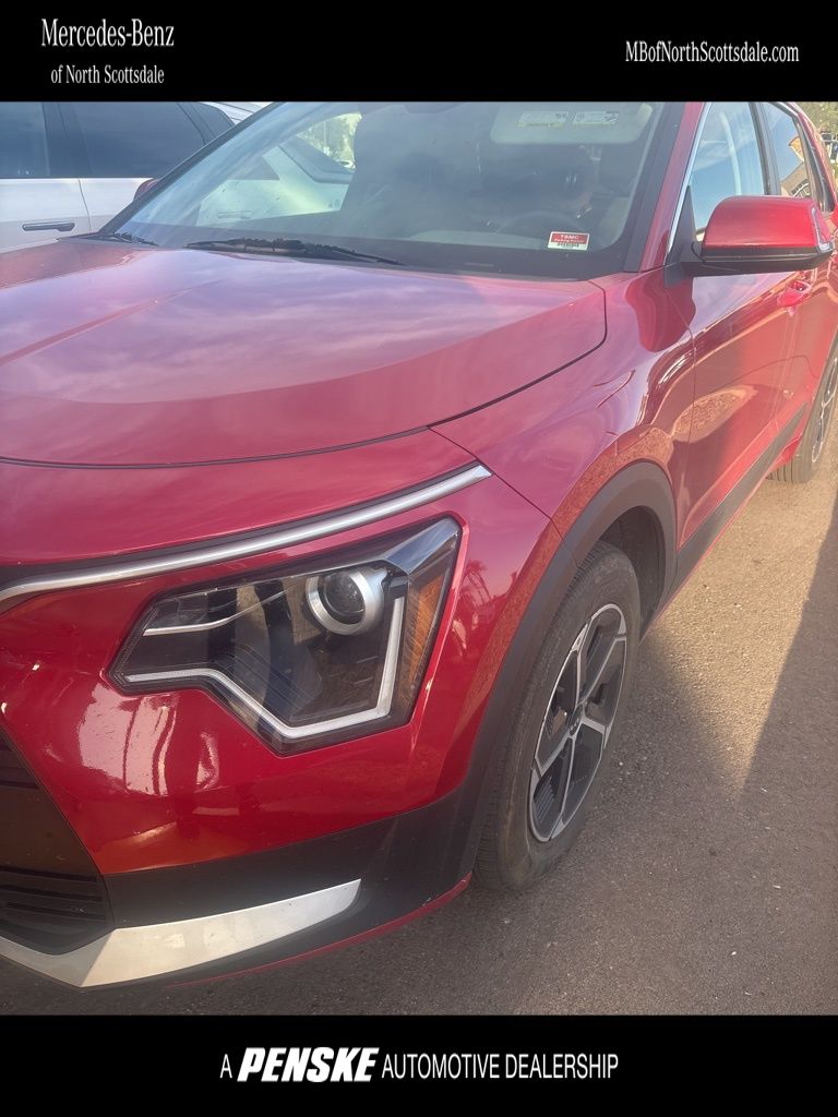 2023 Kia Niro EX's photo