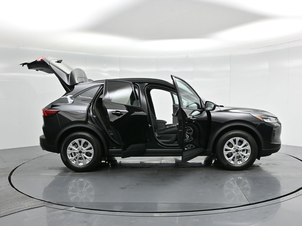 2025 Ford Escape Active photo 3