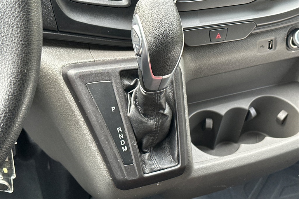 2022 Ford Transit photo 19