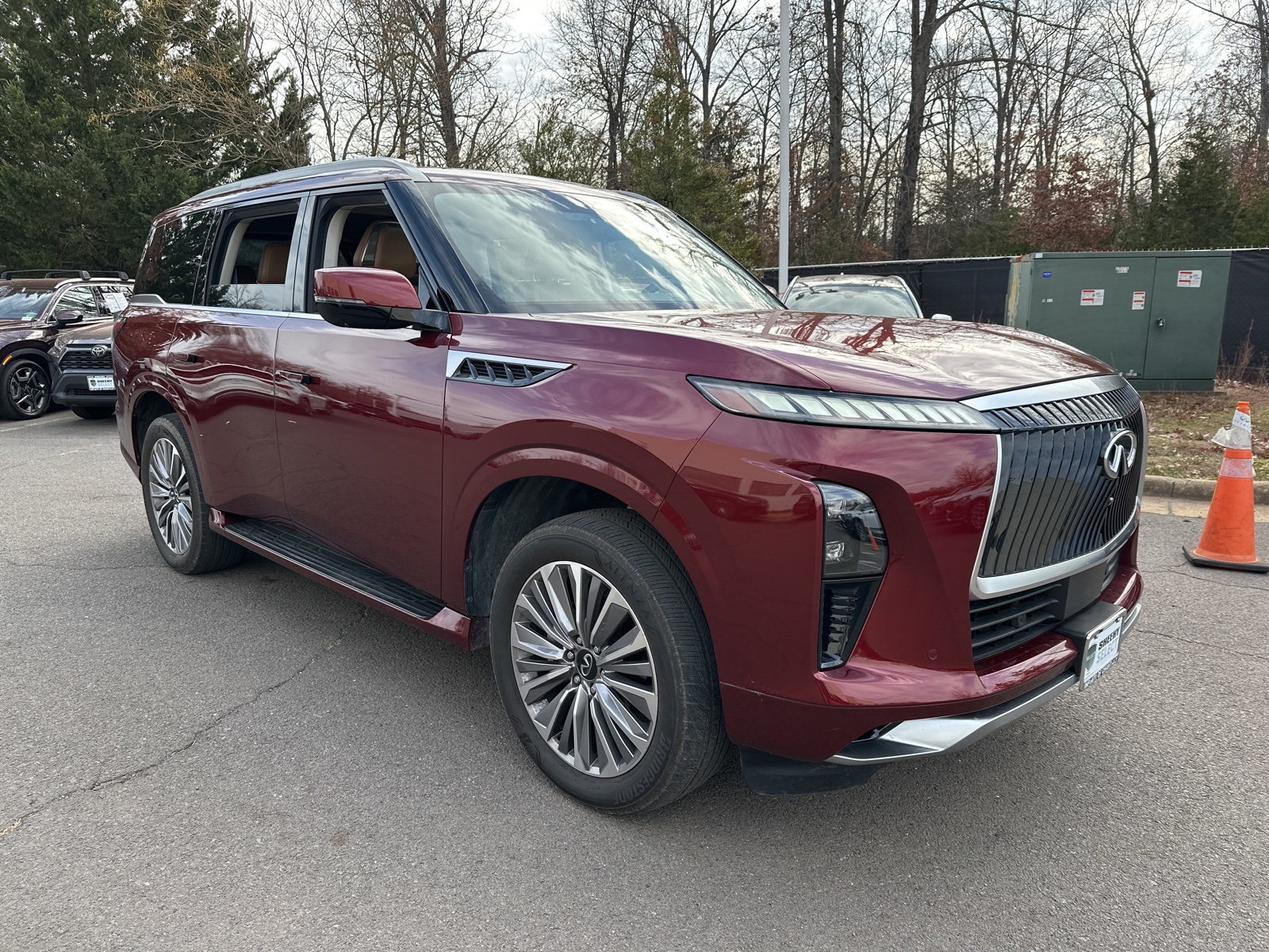 2025 INFINITI QX80 Sensory 4WD's photo