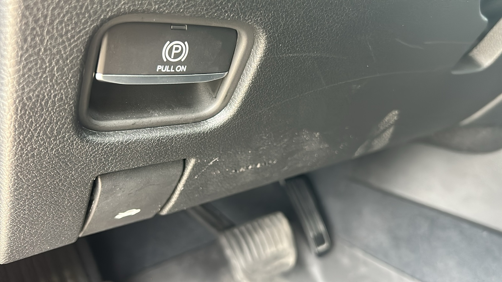 2023 Jeep Cherokee Base photo 18