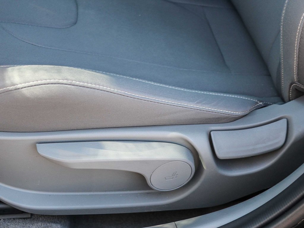 2023 Hyundai Elantra SEL photo 20
