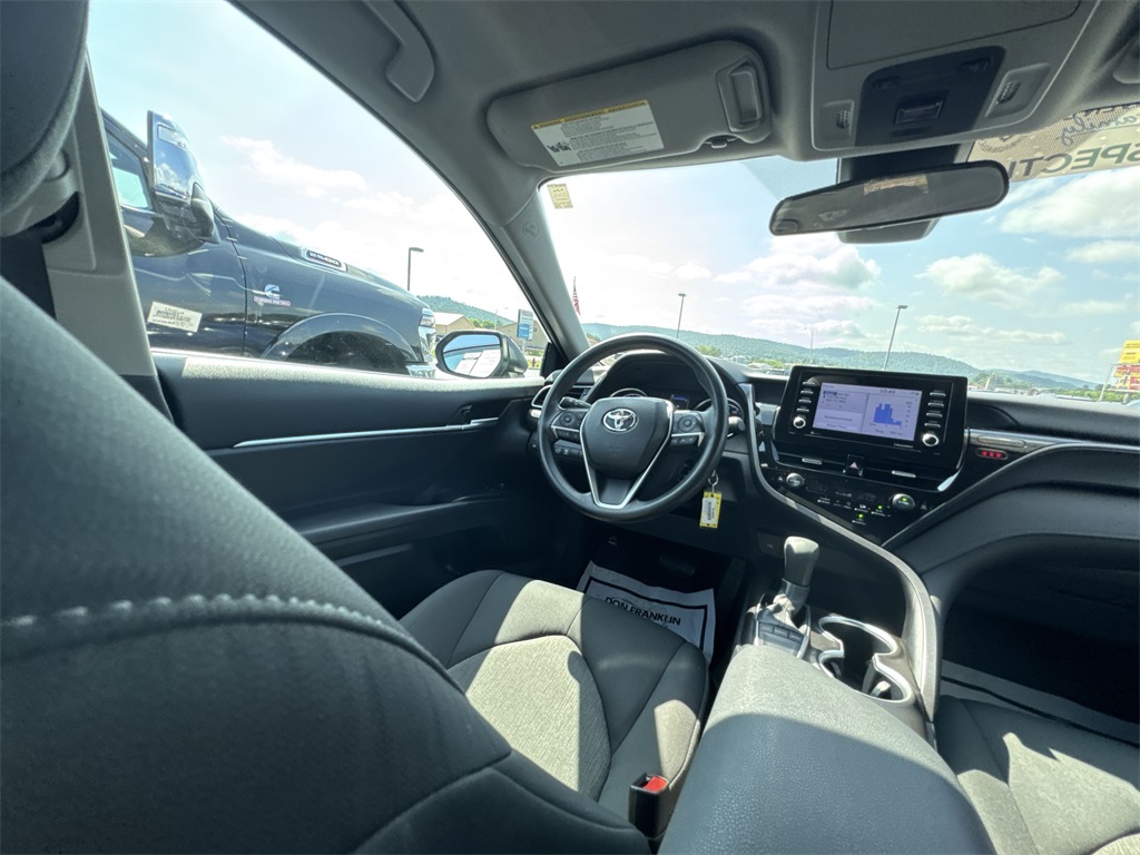 2024 Toyota Camry LE photo 15