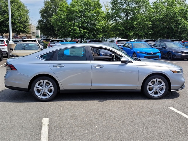 2025 Honda Accord 1.5T LX photo 2