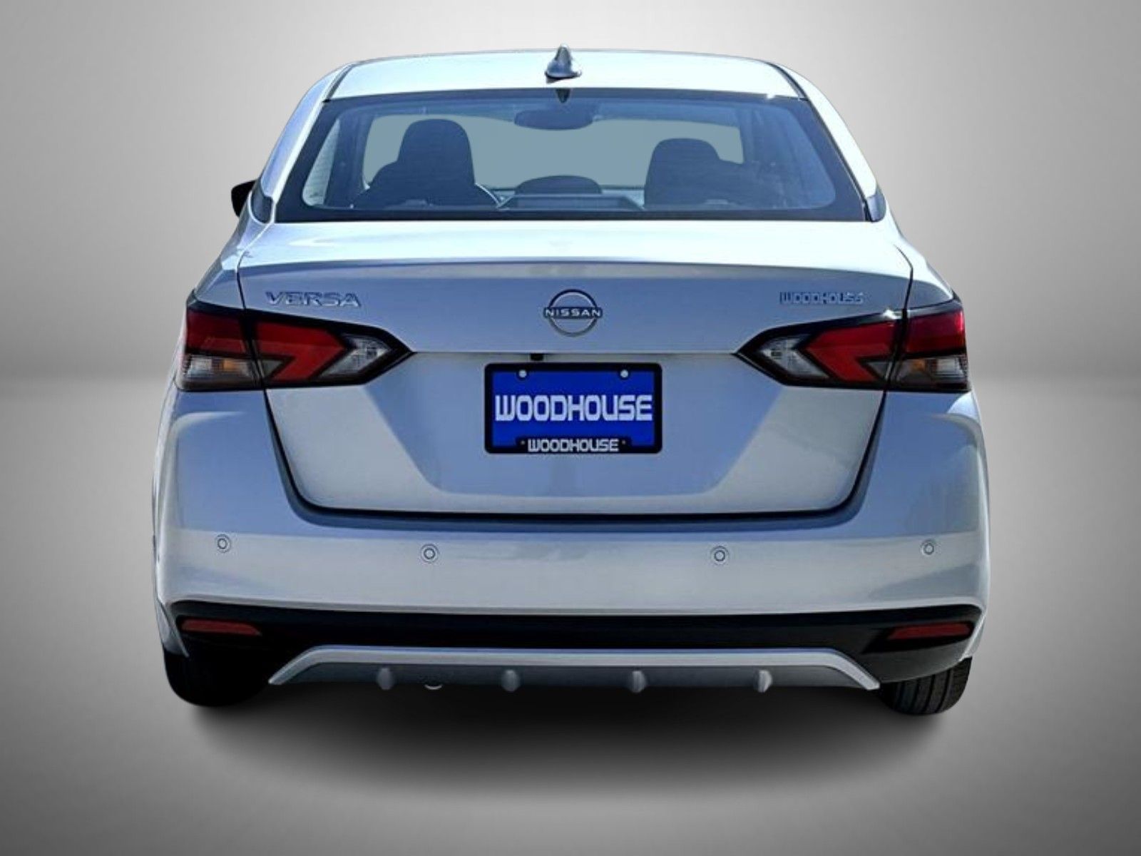 2025 Nissan Versa 1.6 SV photo 6