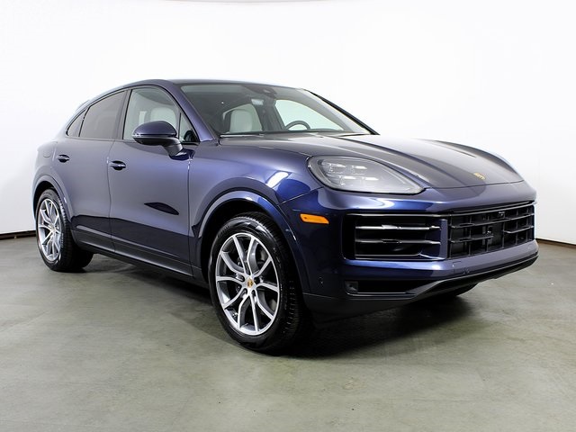 2025 Porsche Cayenne photo 9