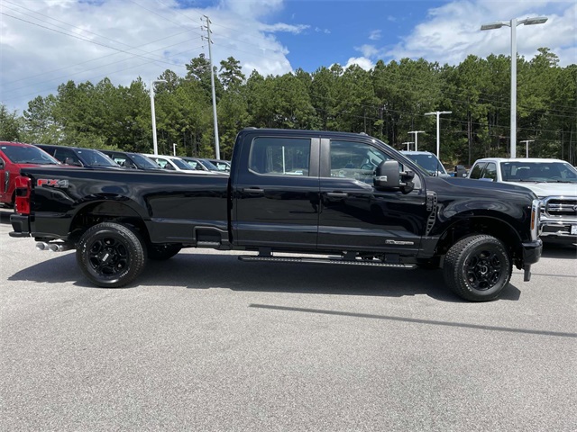 2025 Ford F-350 XL photo 2