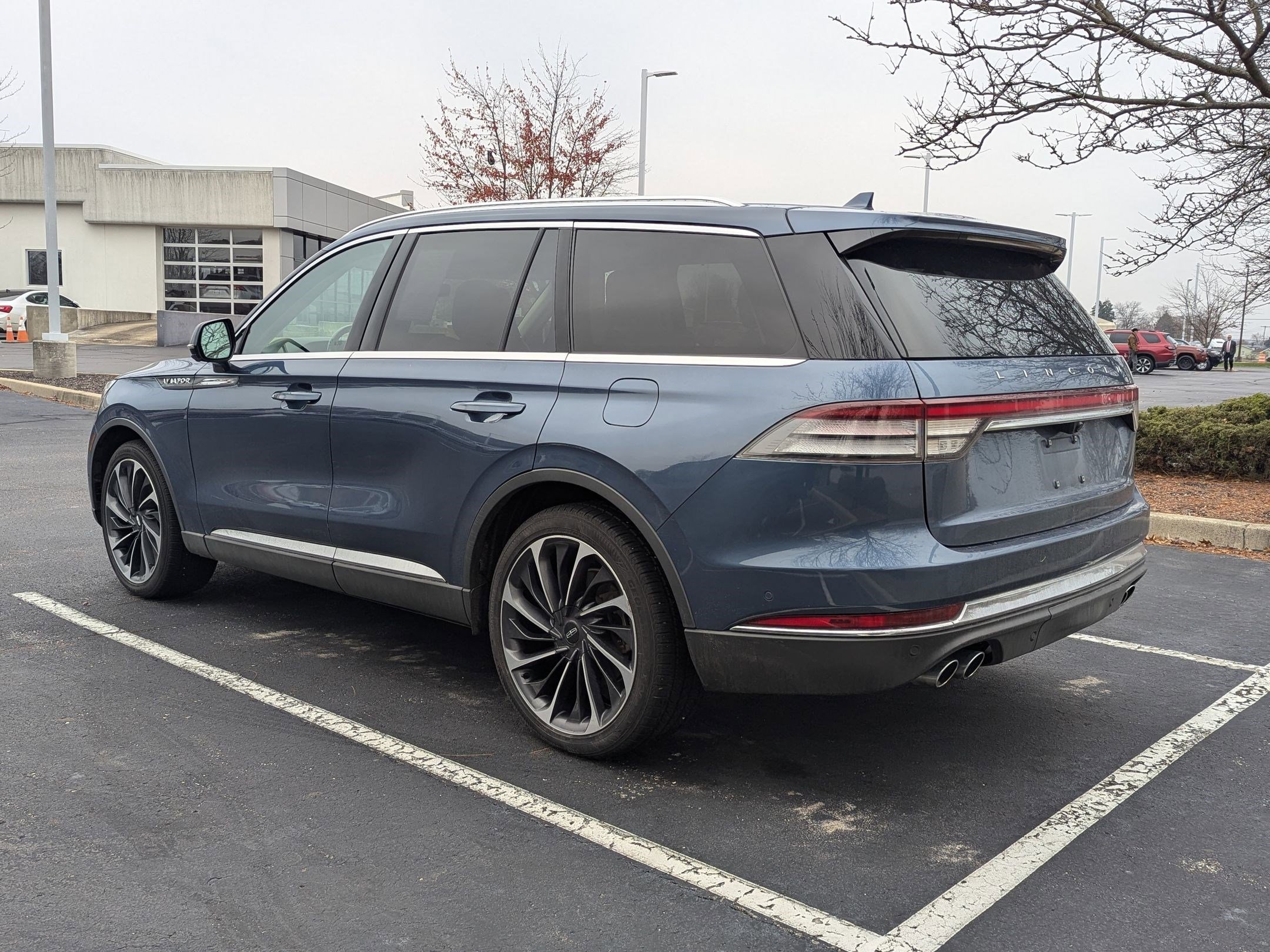 2020 Lincoln Aviator Reserve photo 2