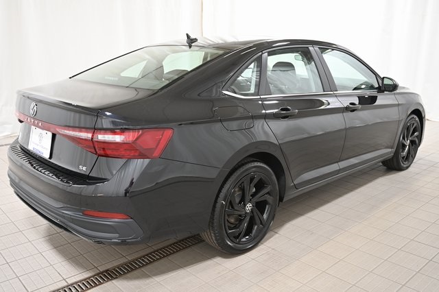 2025 Volkswagen Jetta 1.5T SE photo 11