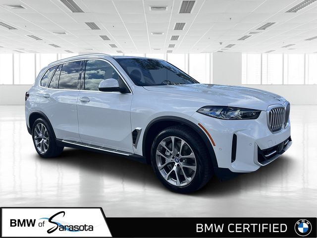 2025 BMW X5 50e's photo