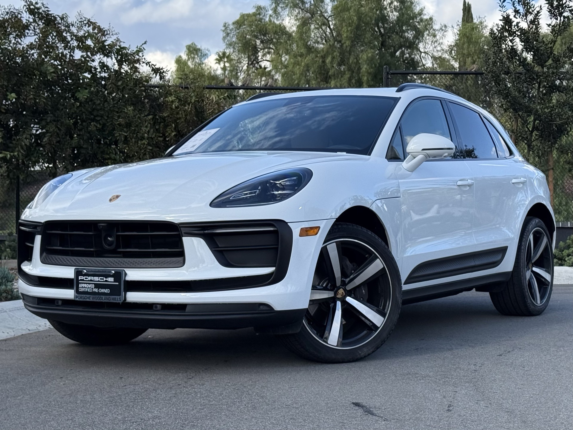 2024 Porsche Macan Base