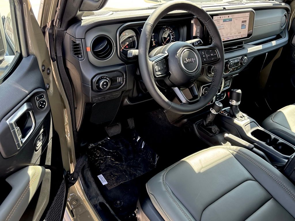 2025 Jeep Gladiator Mojave photo 10