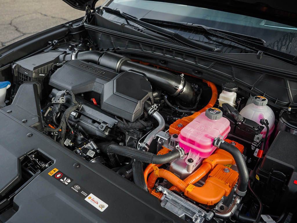 2026 Hyundai Tucson Hybrid Limited Sport photo 4