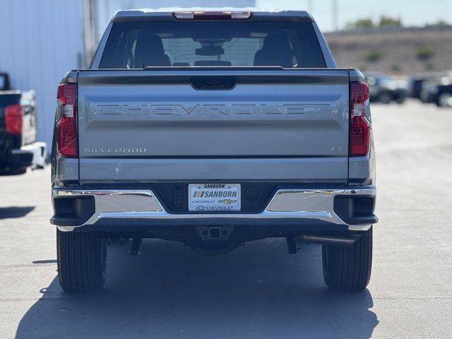 2025 Chevrolet Silverado 1500 LT photo 4