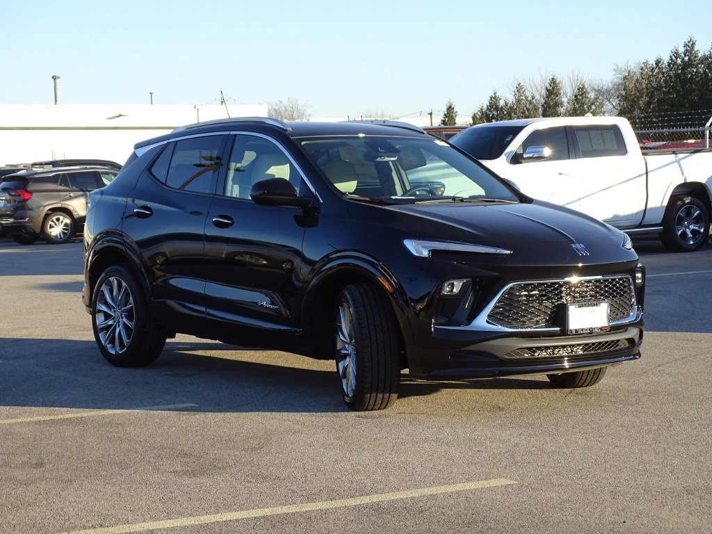 2024 Buick Encore GX Avenir photo 3