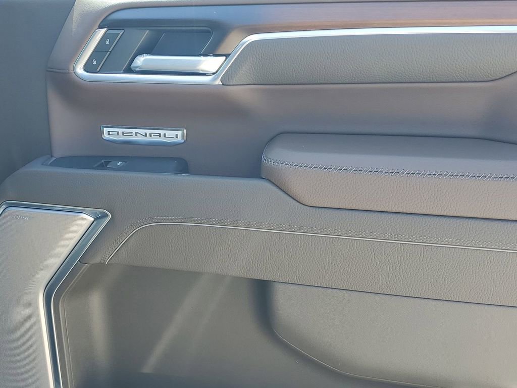 2025 Gmc Sierra Denali photo 46