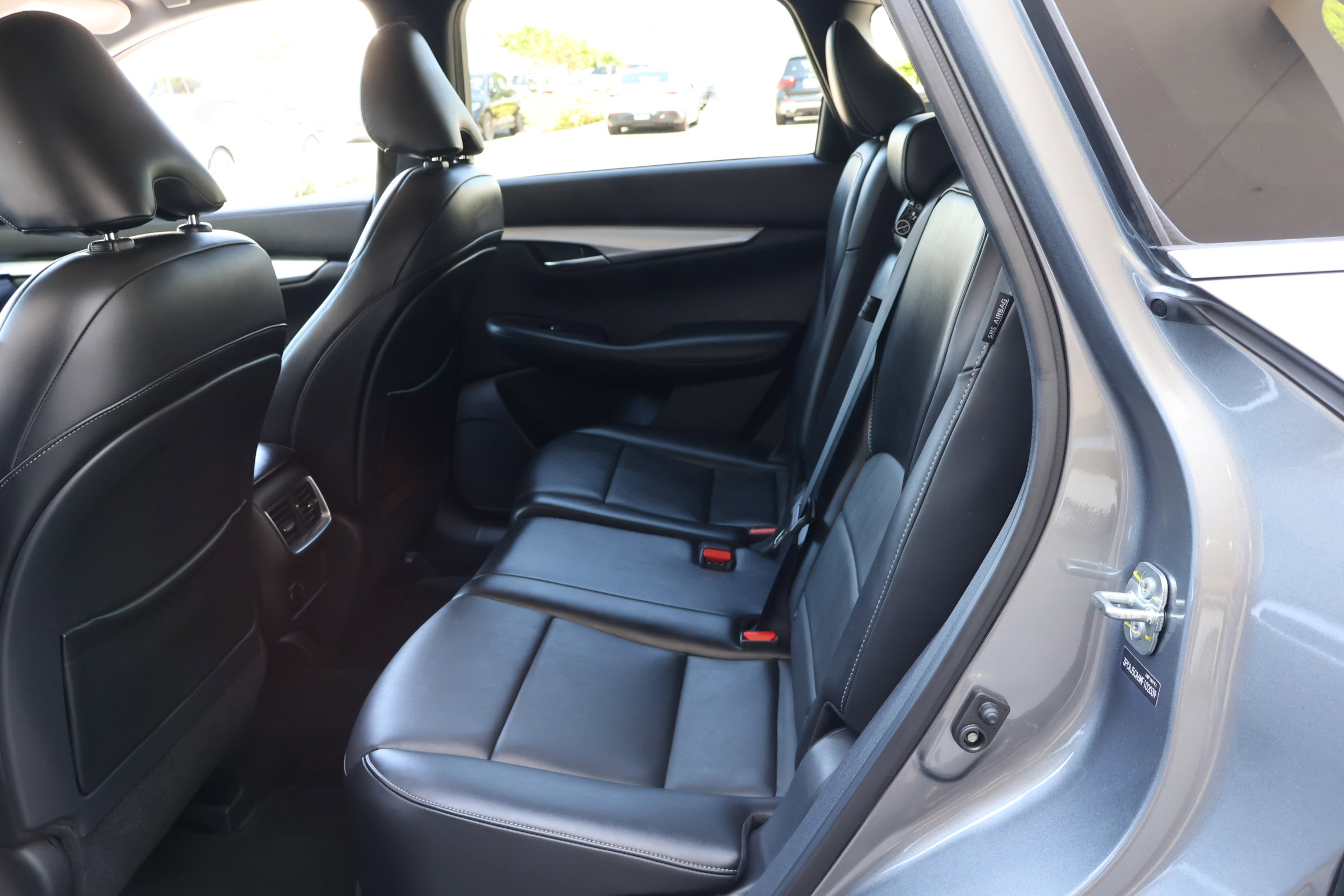 2021 Infiniti QX50 Essential photo 16