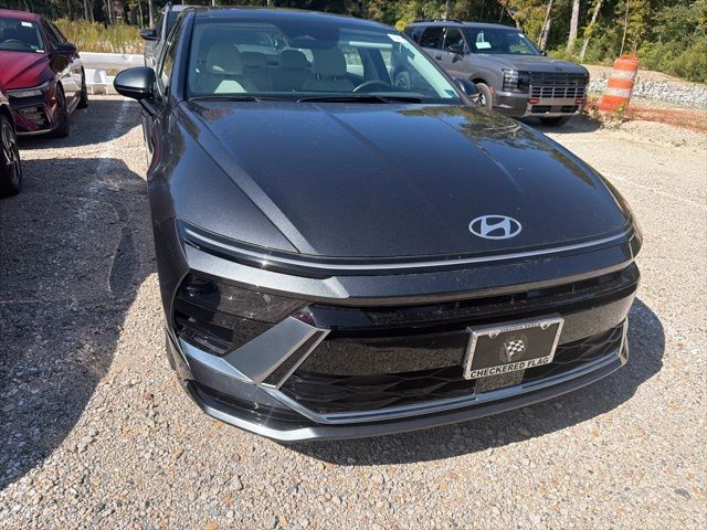 2024 Hyundai Sonata SEL photo 3