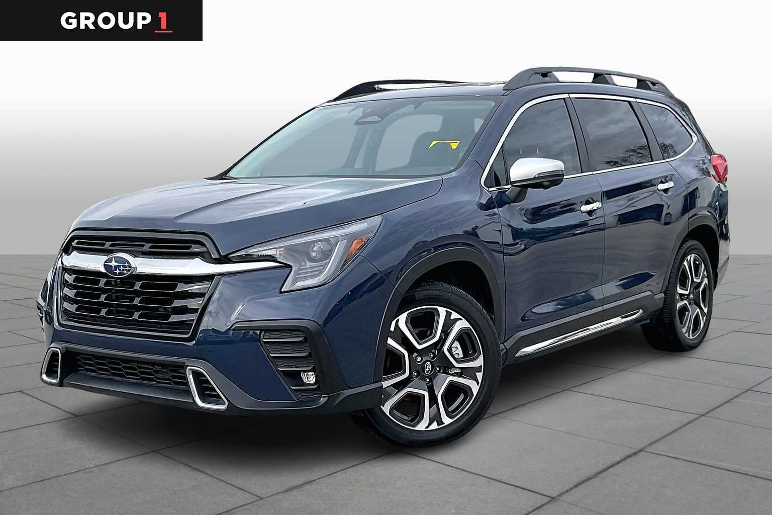 2023 Subaru Ascent Touring's photo