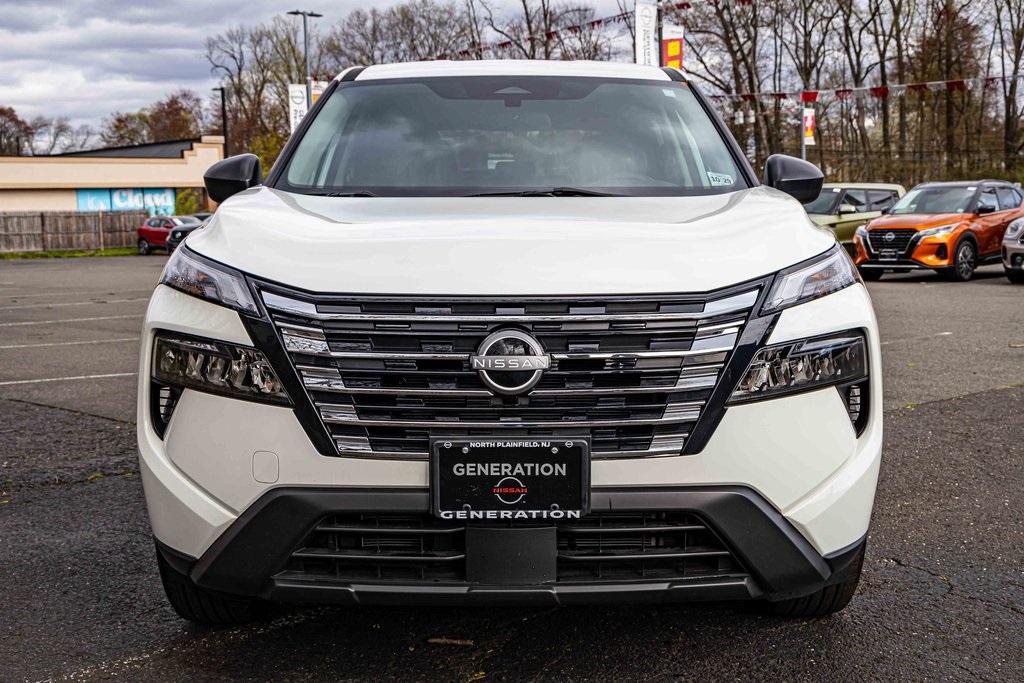 2024 Nissan Rogue S AWD photo 2