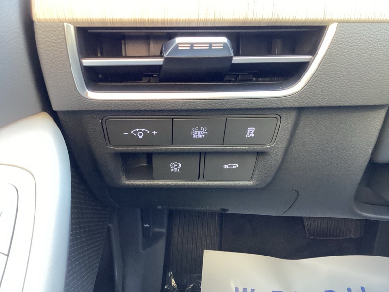 2025 Hyundai Sonata Hybrid SEL photo 28