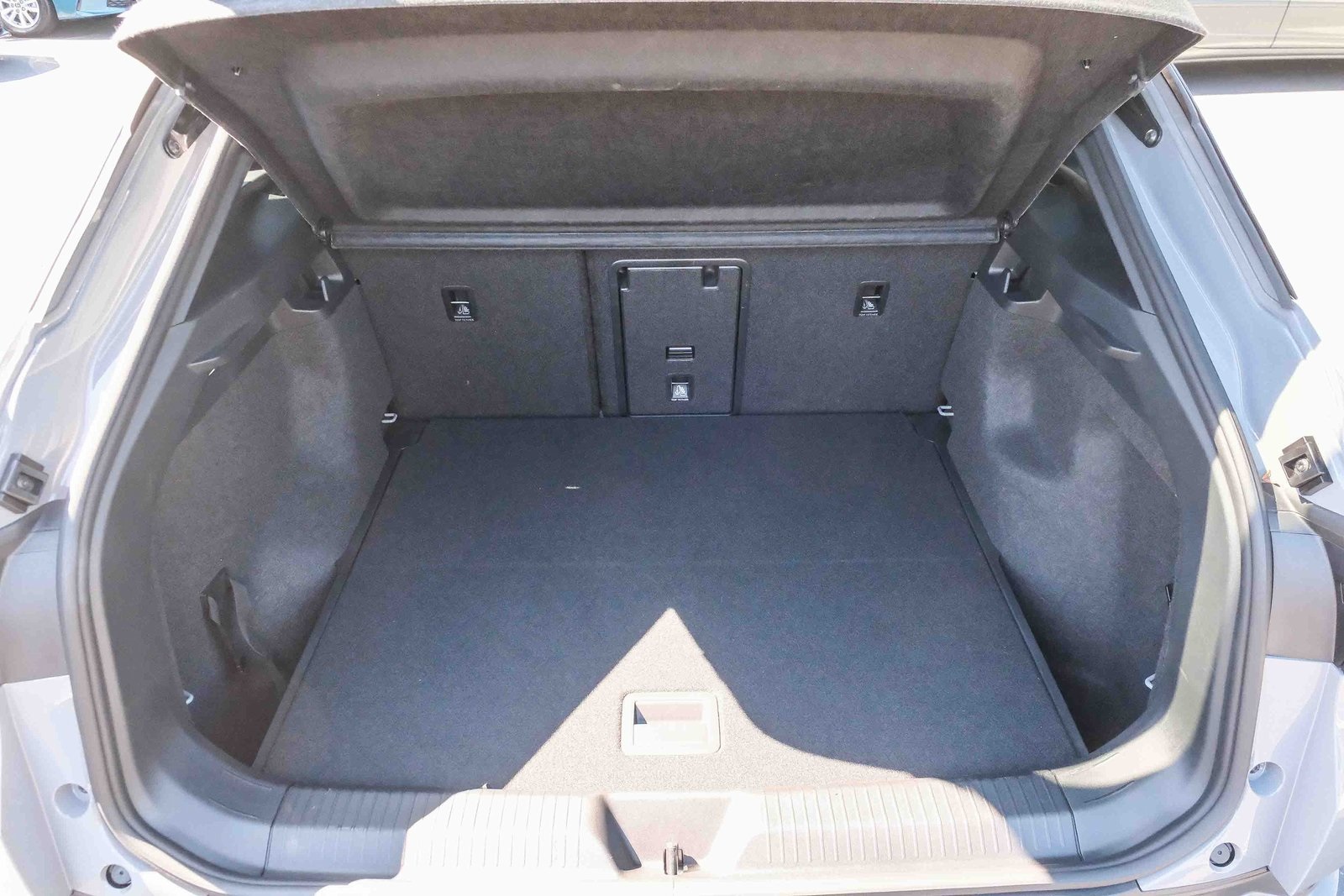 2022 Volkswagen ID.4 Pro S photo 24