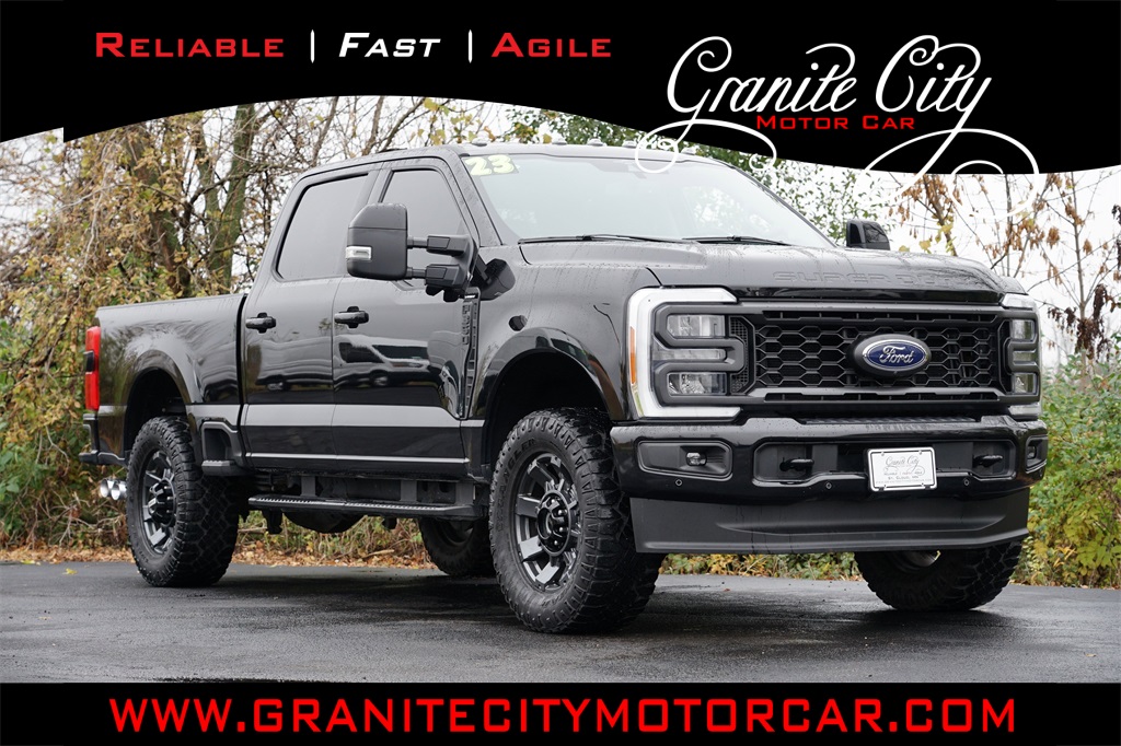 2023 Ford F-350 Super Duty Lariat's photo
