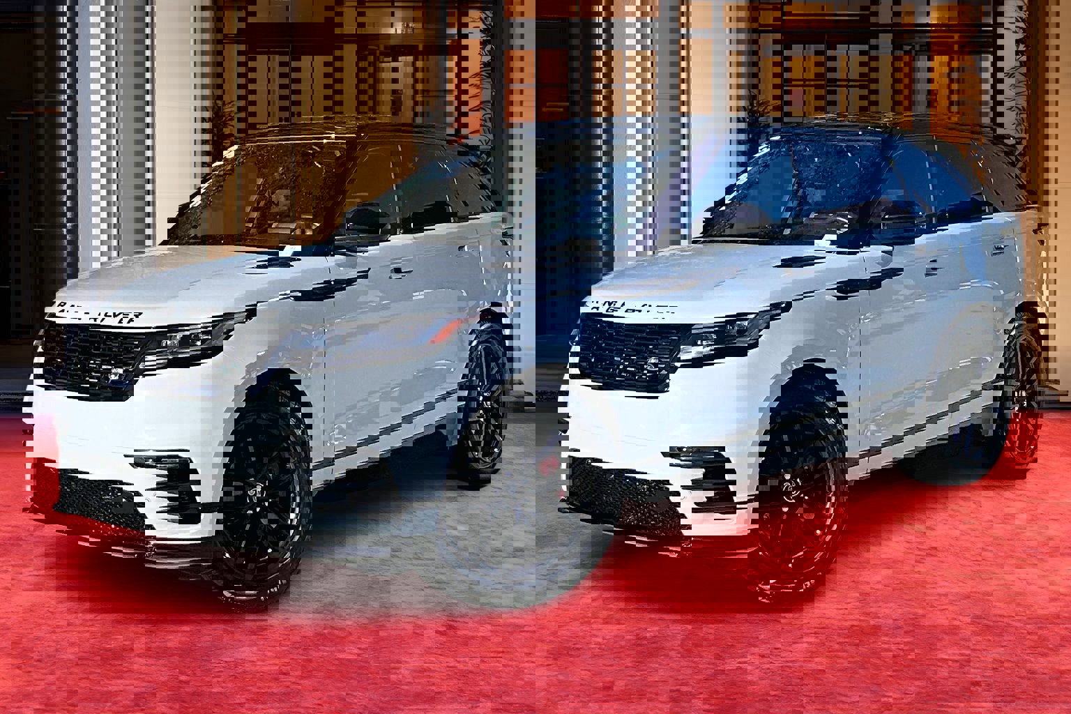 2025 Land Rover Range Rover Velar Dynamic SE's photo