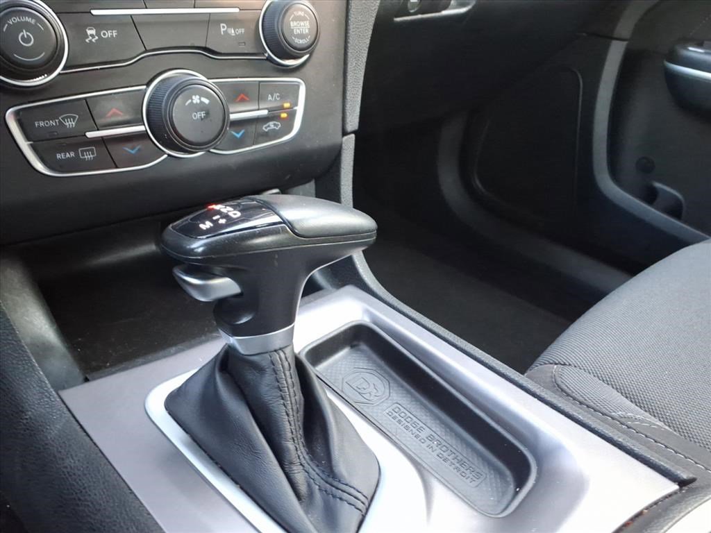 2022 Dodge Charger SXT photo 22