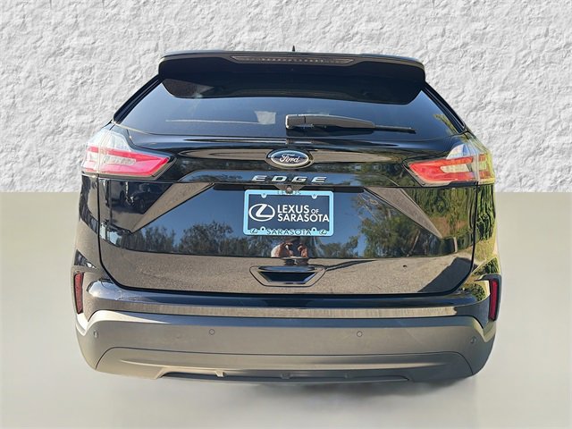 2021 Ford Edge SE photo 4