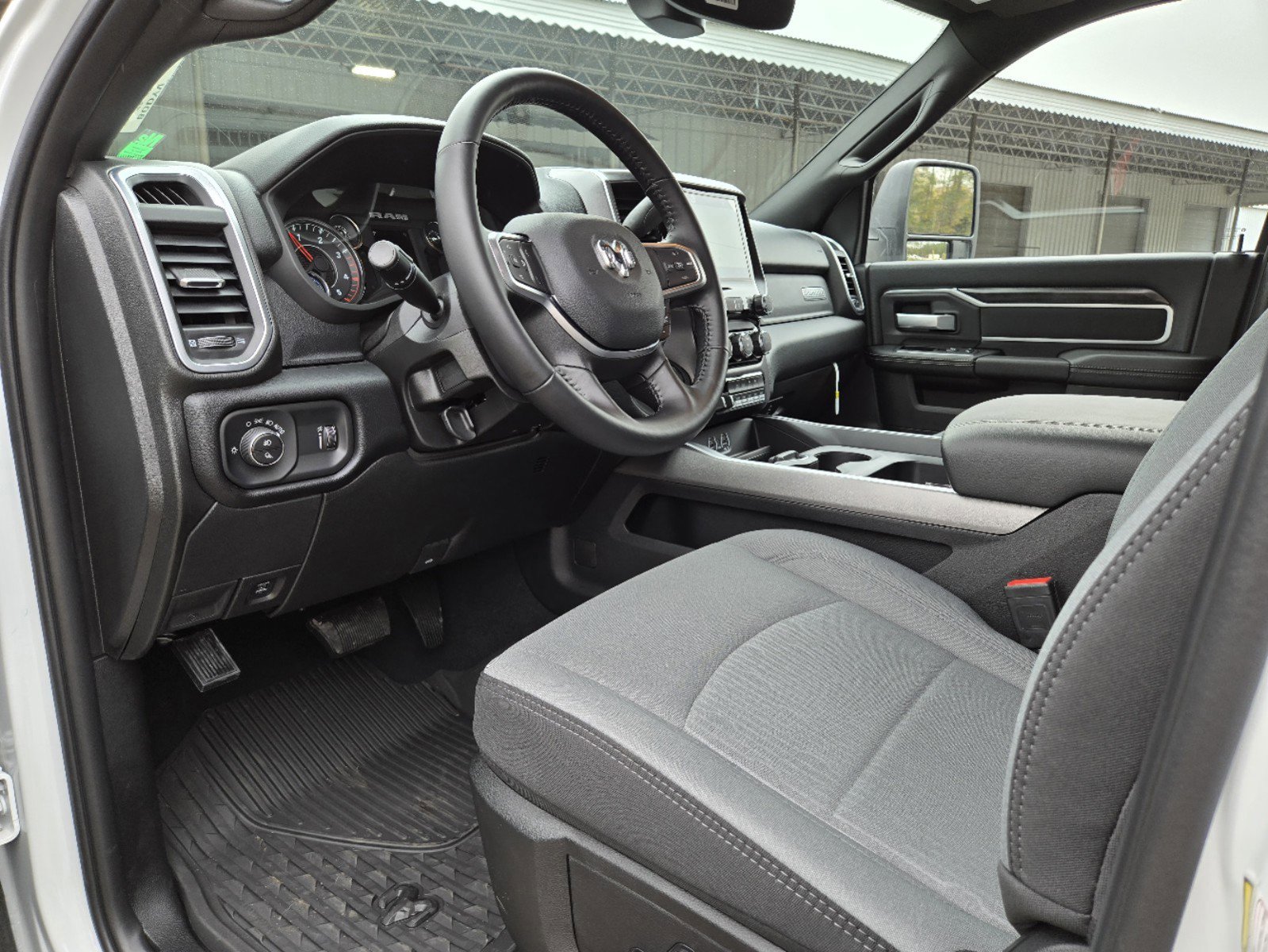 2024 Ram 2500 Big Horn photo 26