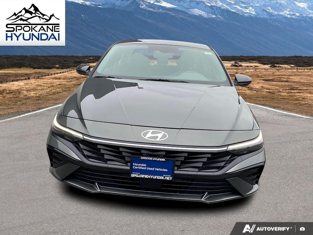 2024 Hyundai Elantra SEL Convenience photo 8