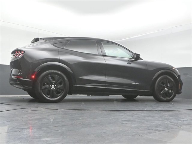 2022 FORD MUSTANG MACH-E - Image 39