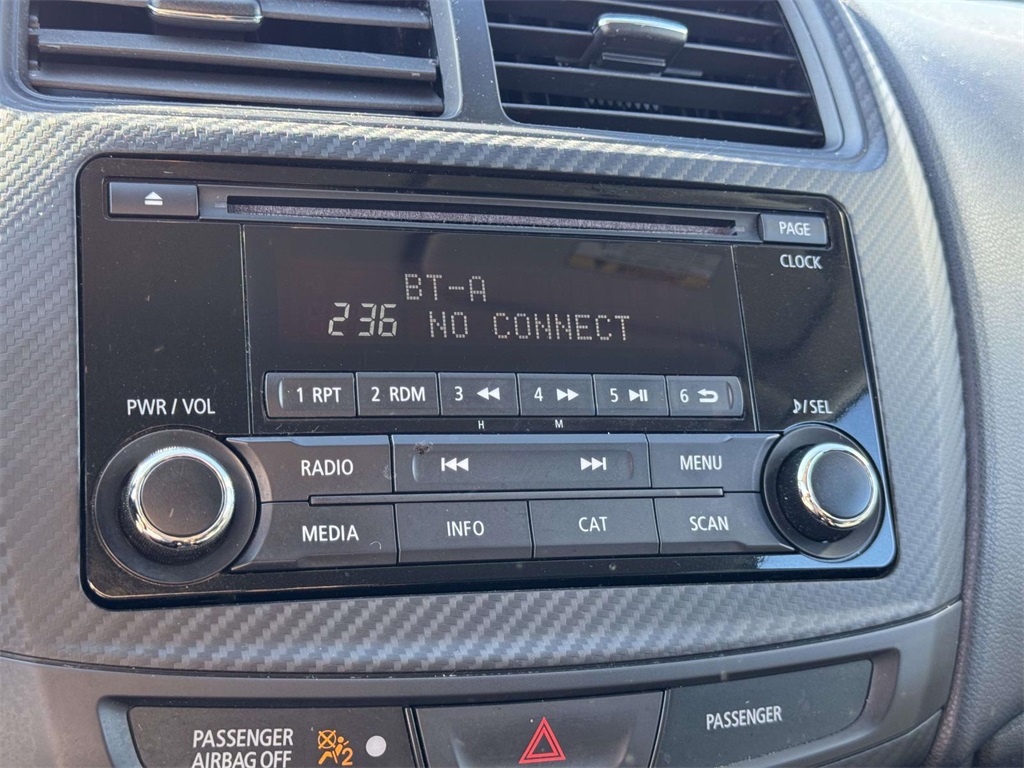 2015 Mitsubishi Outlander Sport ES photo 3