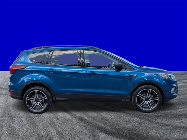 2019 Ford Escape SEL photo 3