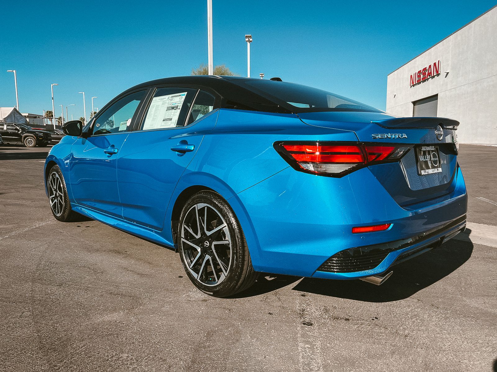 2025 Nissan Sentra SR Midnight Edition photo 3