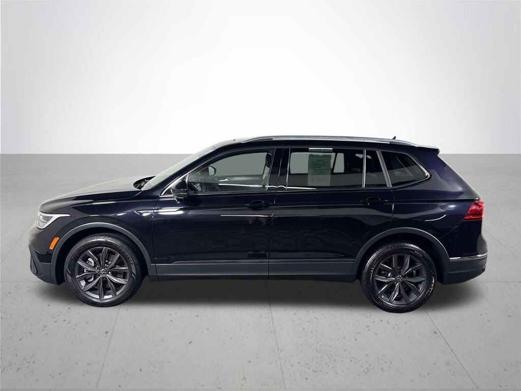 2022 Volkswagen Tiguan SE photo 9