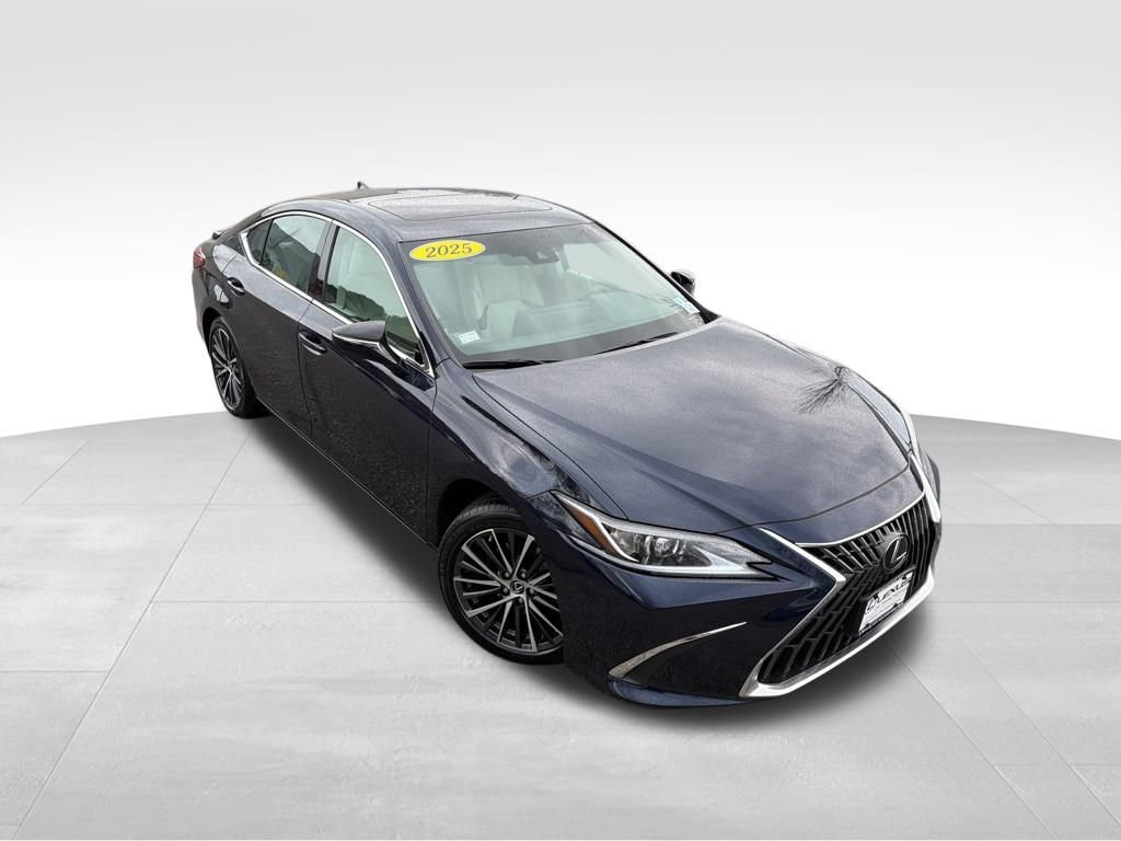 2025 Lexus ES 300h photo 3