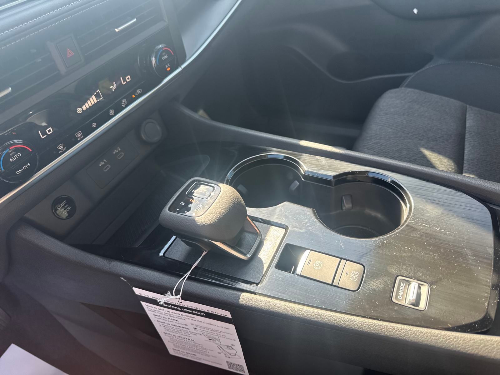 2026 Nissan Rogue SV photo 18