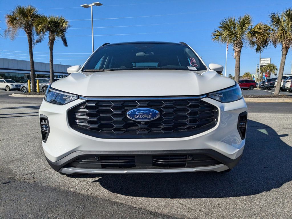 2025 Ford Escape Hybrid ST-Line Select photo 5