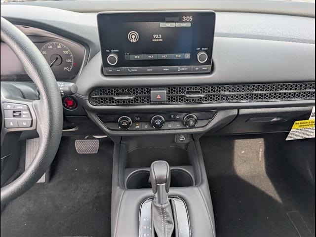 2025 Honda HR-V LX photo 9